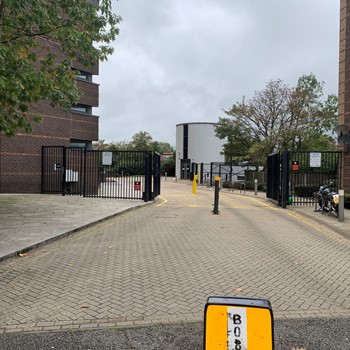 Super cheap commuter car parking in Central Croydon